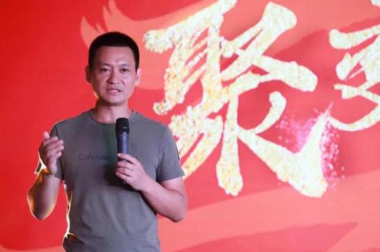 极彩娱乐投注 - 里程碑之夜!梅西巴萨700场