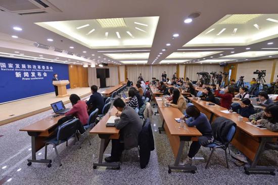 aaa有趣娱乐怎么代理 天津万达亮相美国SEMA展!特种轮胎惊艳全场!