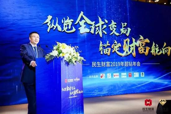 永辉环球平台·爱情中很痴情的3大星座男,爱你就会为你做任何事情