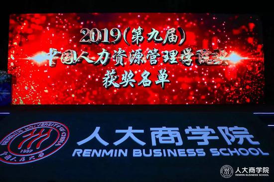 狗万真正的网站是多少,靓号就该设“高门槛”?业内专家吵翻了