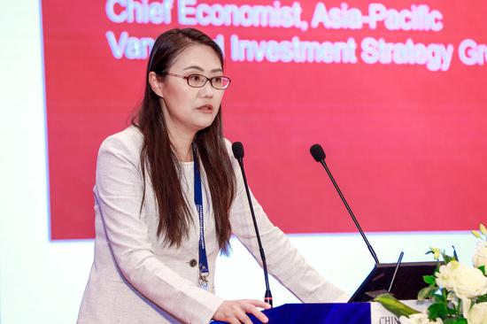 ios可以打现金的游戏-香港阴间设计师:为黄家驹订做电吉他,为张国荣粉丝订做咖啡厅..