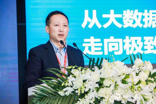 百盛娱乐能赢钱吗_孩子人小脚大是长个预兆?医生:你想多了,真正长个的预兆是这些