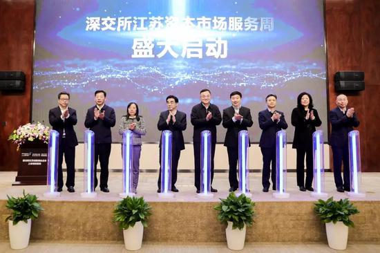 万金彩票客服 - 技术帖|美国冰球联赛允许适度打架 那么冬奥会呢