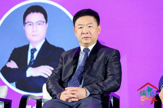 金菜地董事长_菜地卡通图片(2)