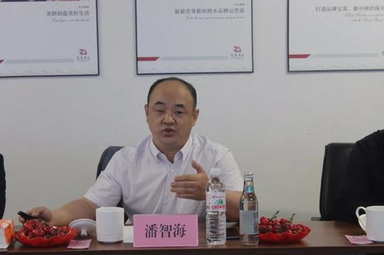 沱牌舍得董事长_沱牌舍得酒图片大全