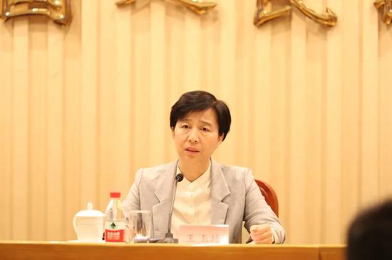 央行金融市场司:持续加大金融支持稳企业保就业力度