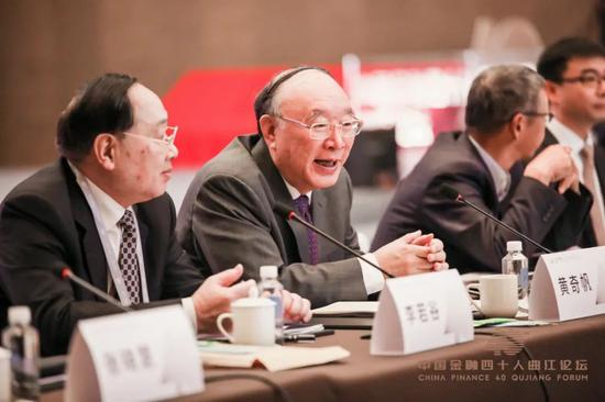 陈元蔡鄂生黄奇帆李若谷张晓慧共论“双循环” 收入分配是焦点