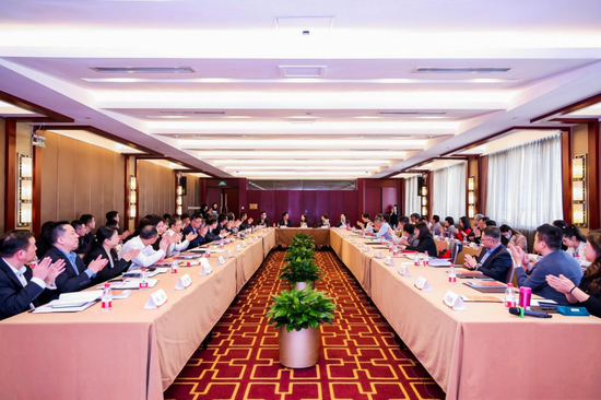 中国上市公司协会召开2023年上市公司新闻“打假治敲”闭门座谈会