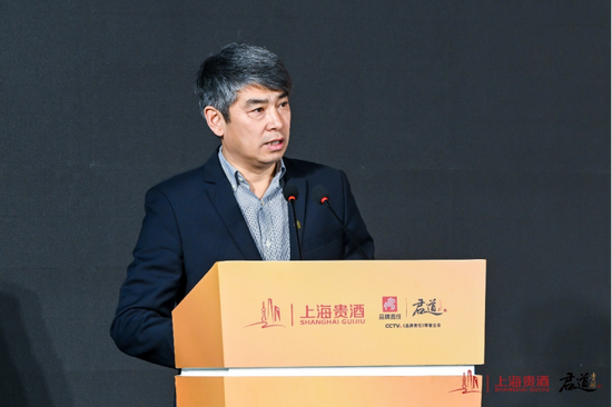 中国酱香白酒新发展论坛在成都举行:酱酒的发展行至何方?