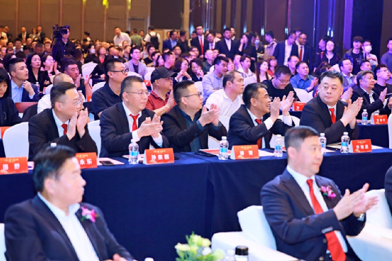 衡水老白干携五朵金花绽放蓉城共鉴衡水老白干品类之美 中国酒业品类发展大会隆重举办