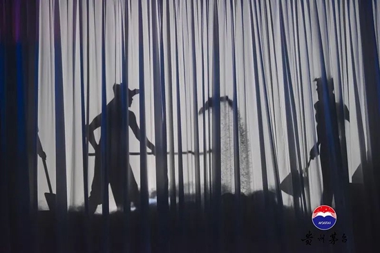 丁雄军:巽风已累计注册用户333.68万人,日活用户超34万人