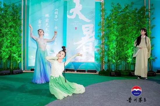 丁雄军:巽风已累计注册用户333.68万人,日活用户超34万人