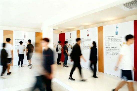 曾从钦,去韩国了