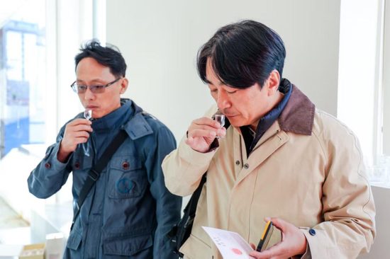 曾从钦,去韩国了