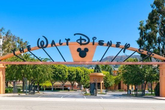 12月31日外盘头条:联储纪要凸显央行分歧 欧洲之星现供电故障 迪士尼侵犯儿童隐私被罚1000万美元