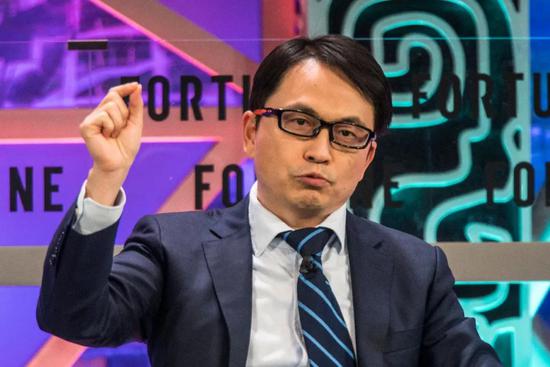 威廉希尔公司nba,携手半个世纪 厦门集美区70对老夫妇同场秀恩爱