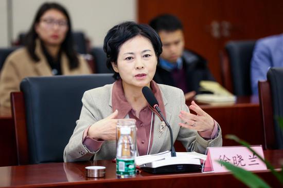 名人娱乐最高代理-这么努力用心的营业,你们原不原谅她?