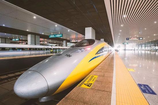 同乐城官方客户端下载 - 上市满月 5G手机“难尽人意”