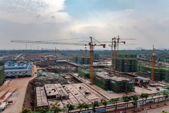 5亿美元债惊雷,绿地难走基建路
