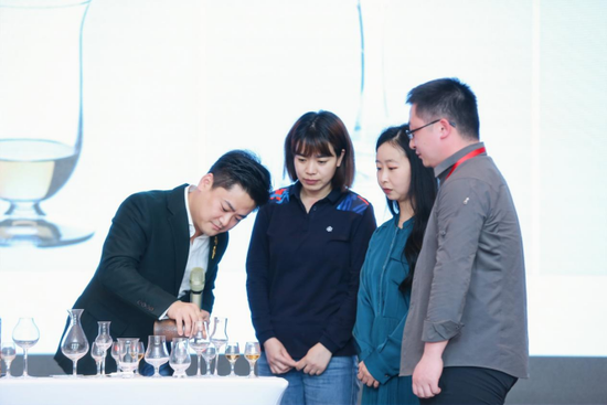 第七届国家级啤酒评酒委员2023年会在泸州召开