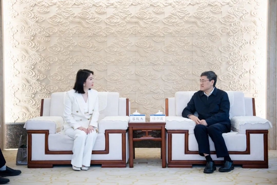 浙江大学灵均教育发展基金捐赠仪式举行