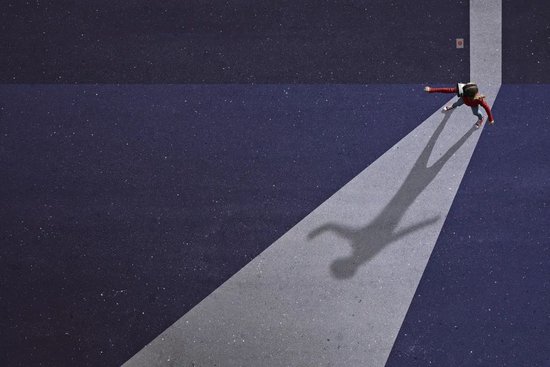 俞敏洪：不要把职场看成你混日子的地方，人修炼在人群中最容易完成