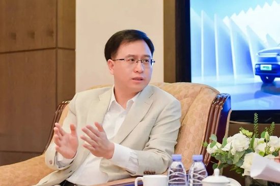 长城汽车急了，18名高管暴走微博