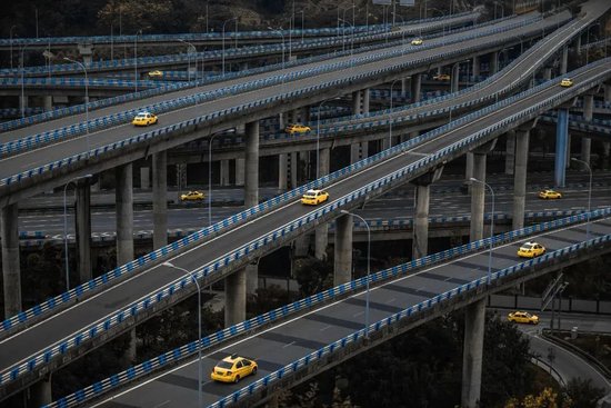 新能源车险盈亏迷局：险企、车企双向竞逐