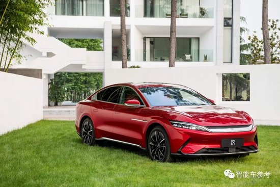 小米首款车800V加持,充电10分钟续航300公里