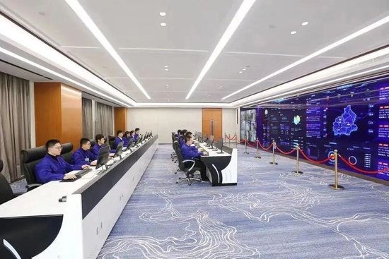 36岁美女“二代”接班350亿上市公司桐昆股份，“第一把火”就要破釜沉舟？