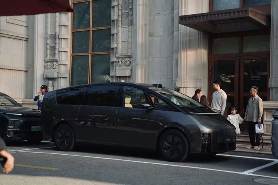 速度堪比加油的“超快充”来了