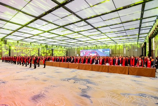 “风劲势好正扬帆 再启新程向未来”2023汾酒全球经销商大会在太原举行