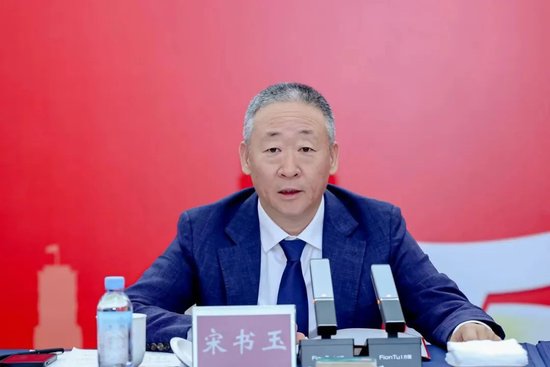 “T5”聚能“三届”， 露酒“振翅欲飞”