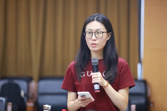 经济参考报记者