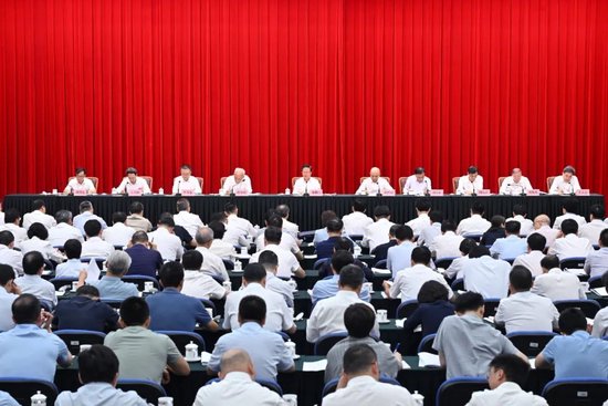 高弘杰 摄