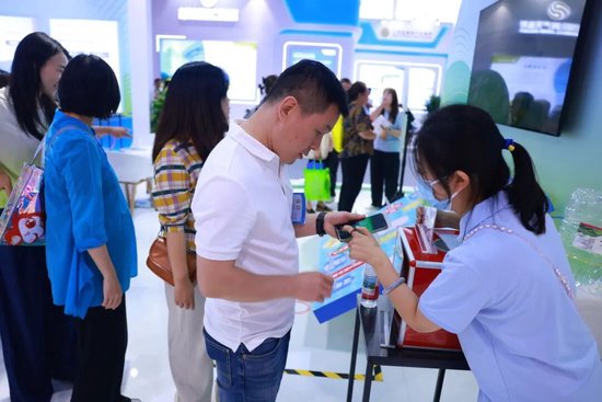 太平吉象讲消保:线上参观“太平消保小镇”,跟着太平吉象一起逛古镇、学消保。