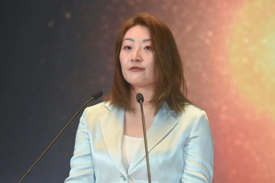 宗馥莉决绝出走，娃哈哈该如何重新出发