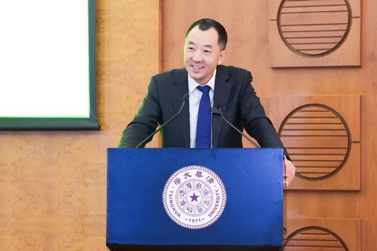 “不再领薪水”!深圳一公益机构创始人发声:将交棒给年轻人!曾被曝年薪超70万