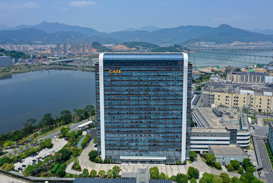 宁德时代,传聘美银、中金、中信建投、摩根大通等牵头安排香港上市事宜