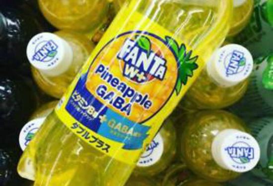 带有日语标示的Fanta Gaba饮料。