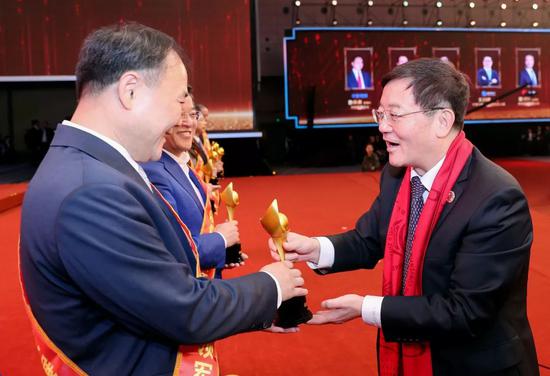 金樽娱乐场推荐-诋毁上瘾吗?澳大利亚高官刚大放厥词,拿“干涉内政”说事