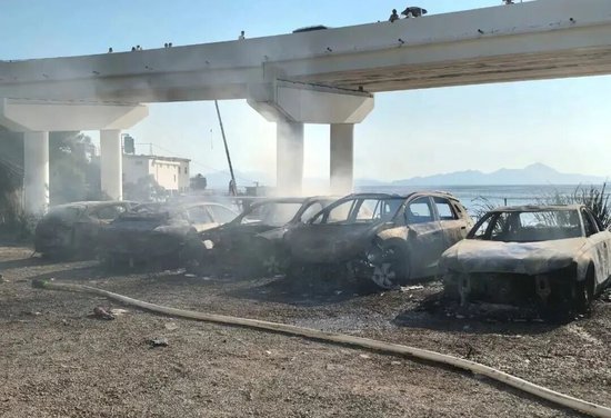 阿维塔06“火”了，多辆豪车“陪葬”，80后新任董事长迎大考