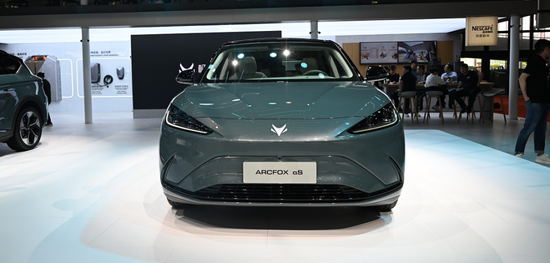 20万能买跑车,新能源车最“卷”价位带出现,不止是降价