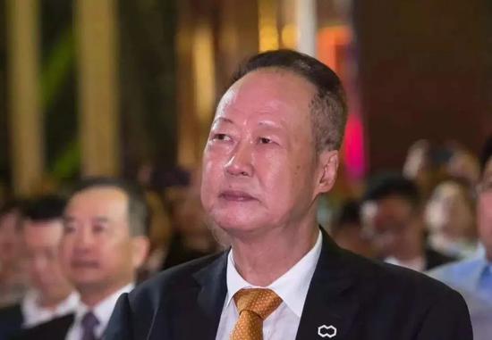 万科董事长儿子_董事长办公室图片