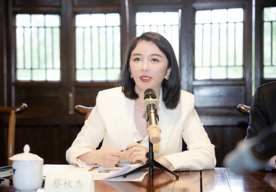 浙江大学灵均教育发展基金捐赠仪式举行