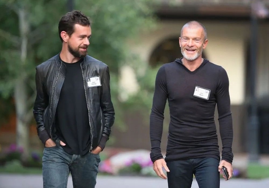 5小时“拷问”后，周受资火了！美“最脆弱”银行，流失1万亿美元！偷油、遭袭、轰炸……美军很忙！