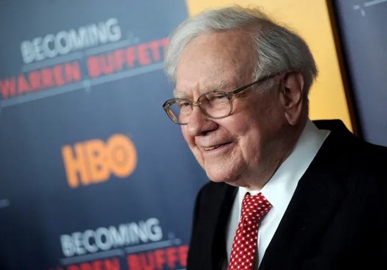 干货速览！巴菲特股东会上聊了苹果公司、马斯克、人工智能……92岁仍在寻找新风口