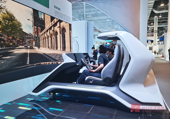 智能座舱成车展“新宠”： 国内市场规模或超千亿，跨域操作系统成未来趋势？