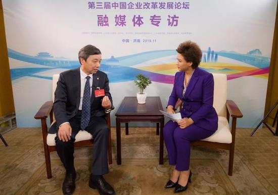 「菲律宾太阳改名申博」整成baby的女网红,前男友因诈骗1000亿被捕,还曝出她收十亿