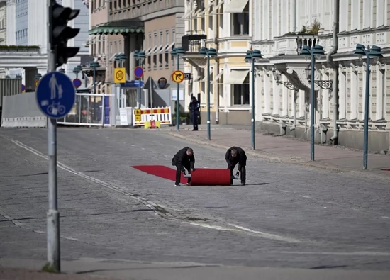 突发！两架无人机袭击克里姆林宫！俄方：普京未受伤！莫斯科宣布禁飞无人机